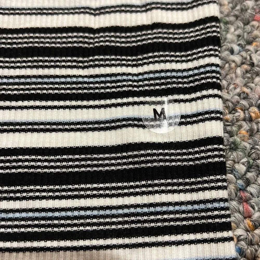 American Eagle strapless crop top - Picture 2 of 4